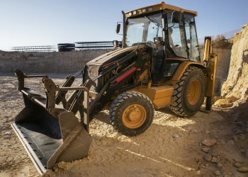 excavator-digging-ground-day-light